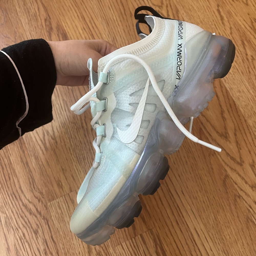 Nike Air Vapormax shoes